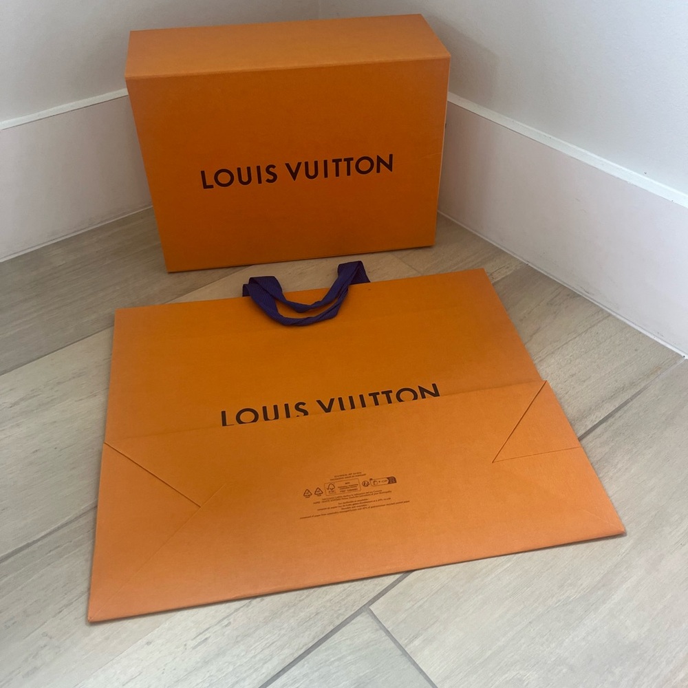 Louis Vuitton Women's Sneakers in Pink and White - Picture 9 of 11